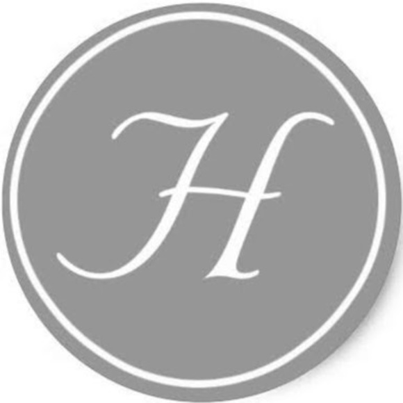 Meet your Posher, Hannah - Picture 1 of 1